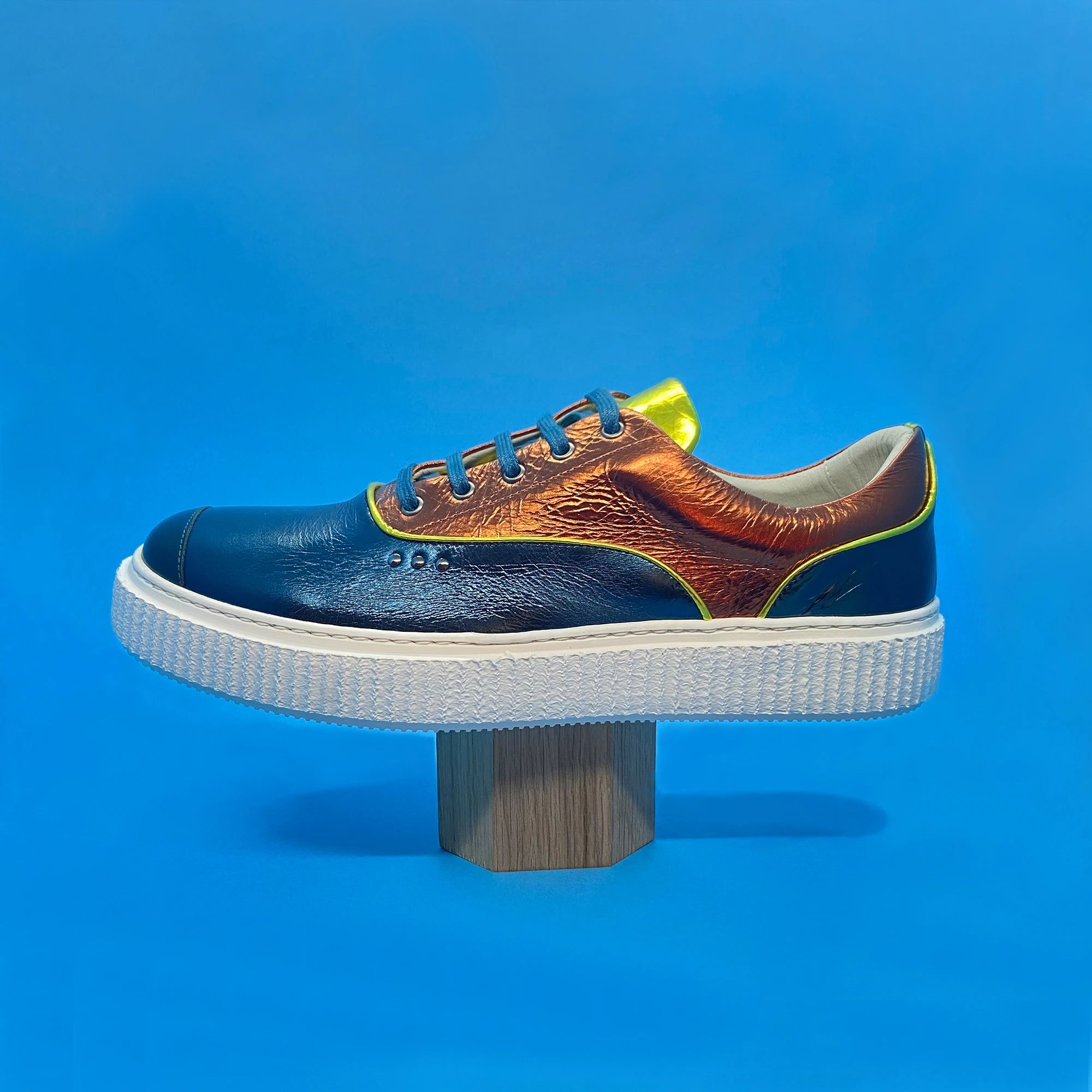Basket Meaker en cuir métallisé multicolore paon