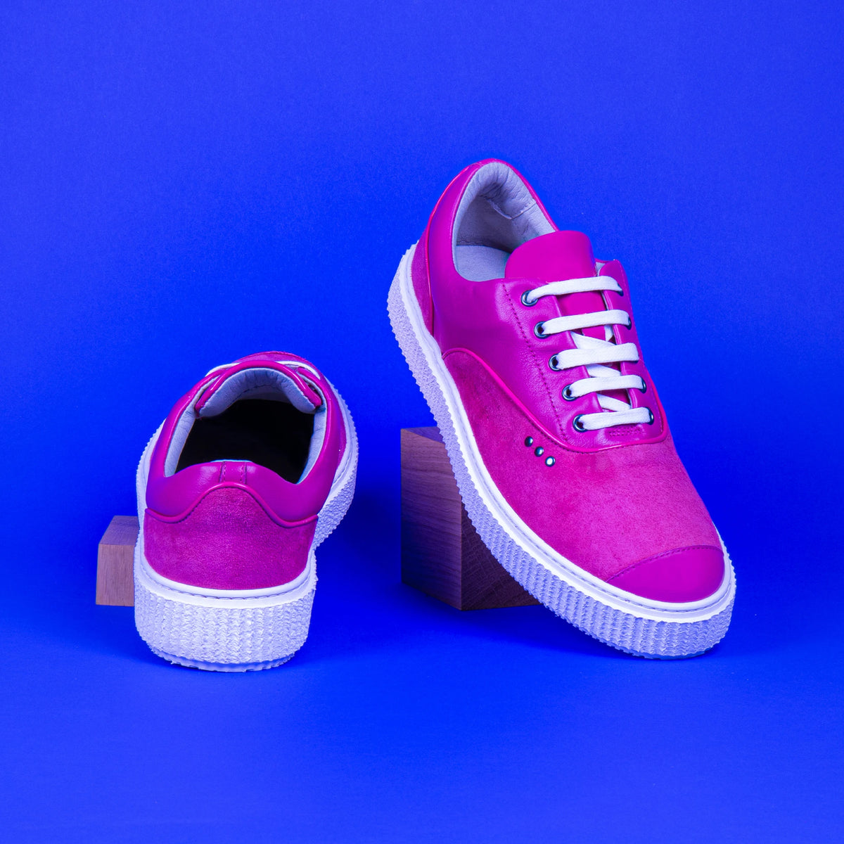Basket cuir MEAKER en daim rose