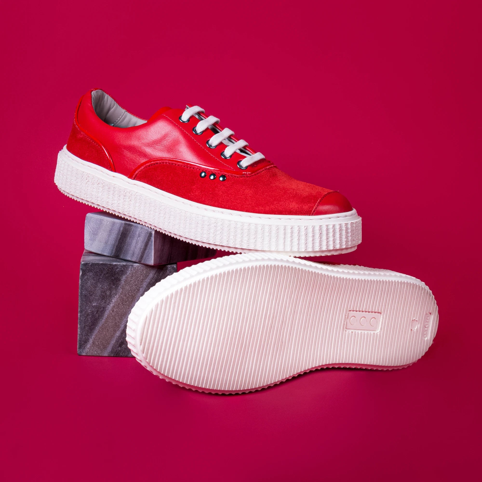 Basket Meaker en daim rouge