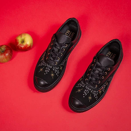 Full black star embroidered MEAKER sneaker ME.LAND x Mademoiselle Pimpante ✔ ME.LAND