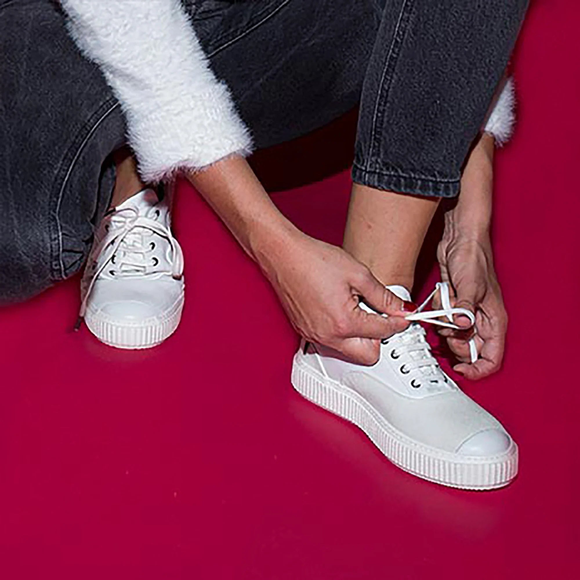 ME.LAND White suede Meaker sneaker sole