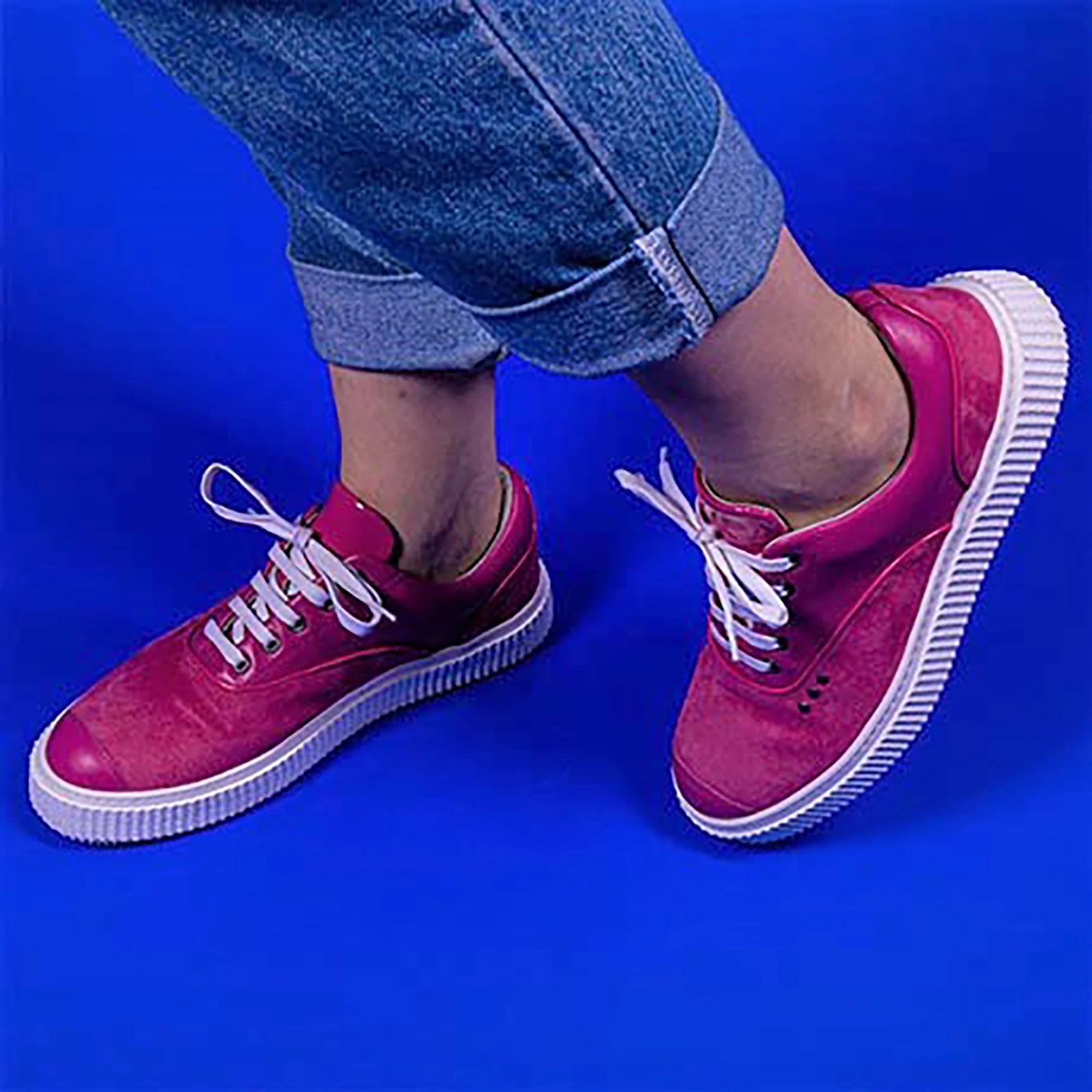 ME.LAND Pink suede MEAKER sneaker front and back