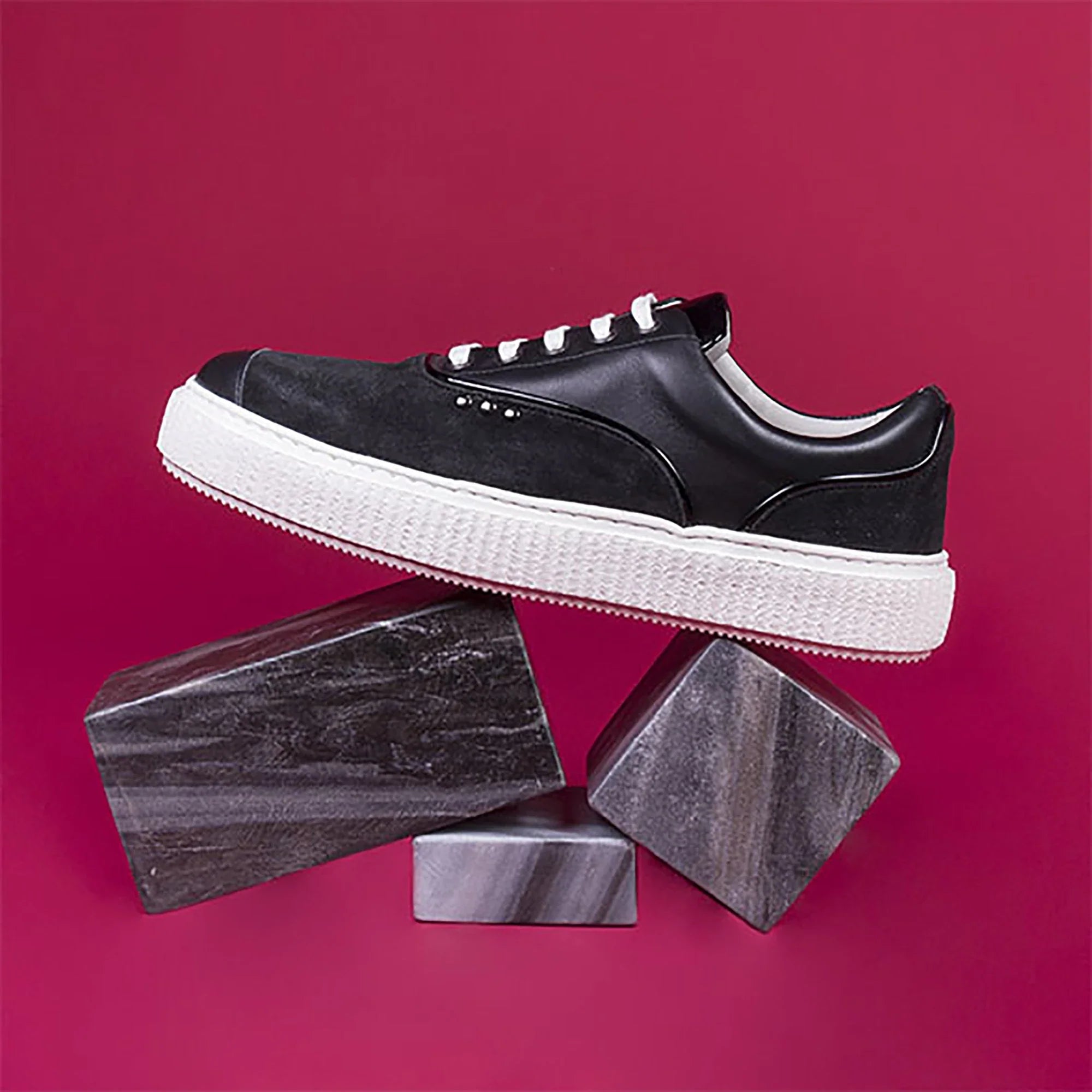 ME.LAND Black suede MEAKER sneaker top
