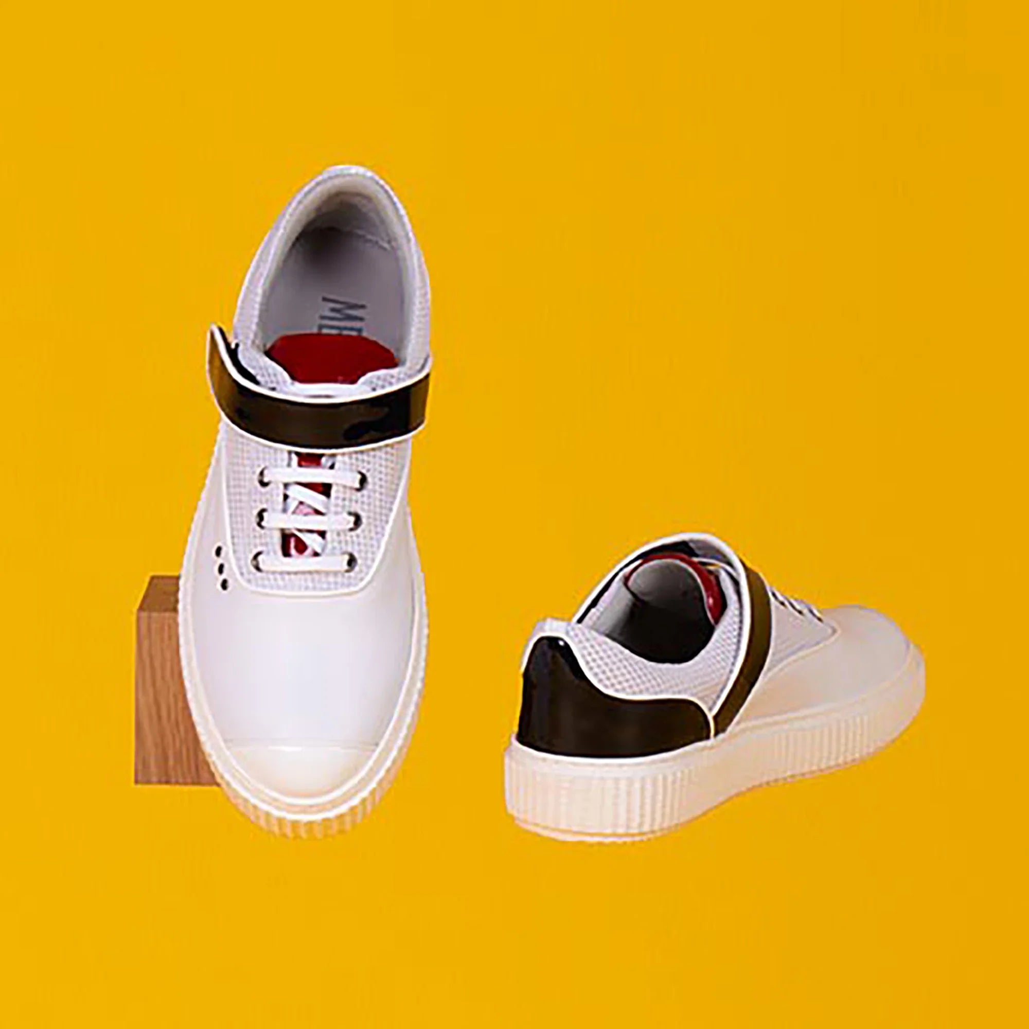 ME.LAND White and navy blue BEAKER band sneaker ladies