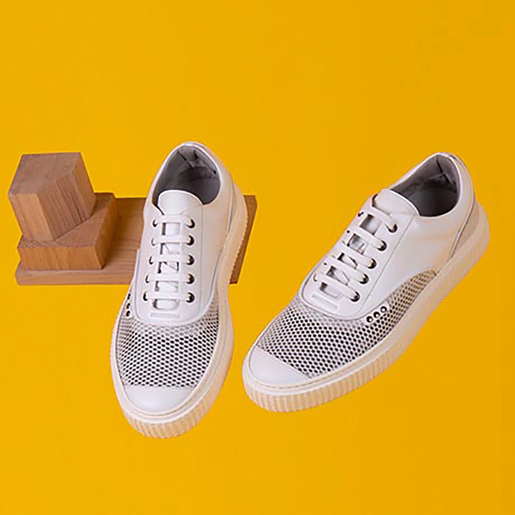 ME.LAND White mesh MEAKER sneaker side view