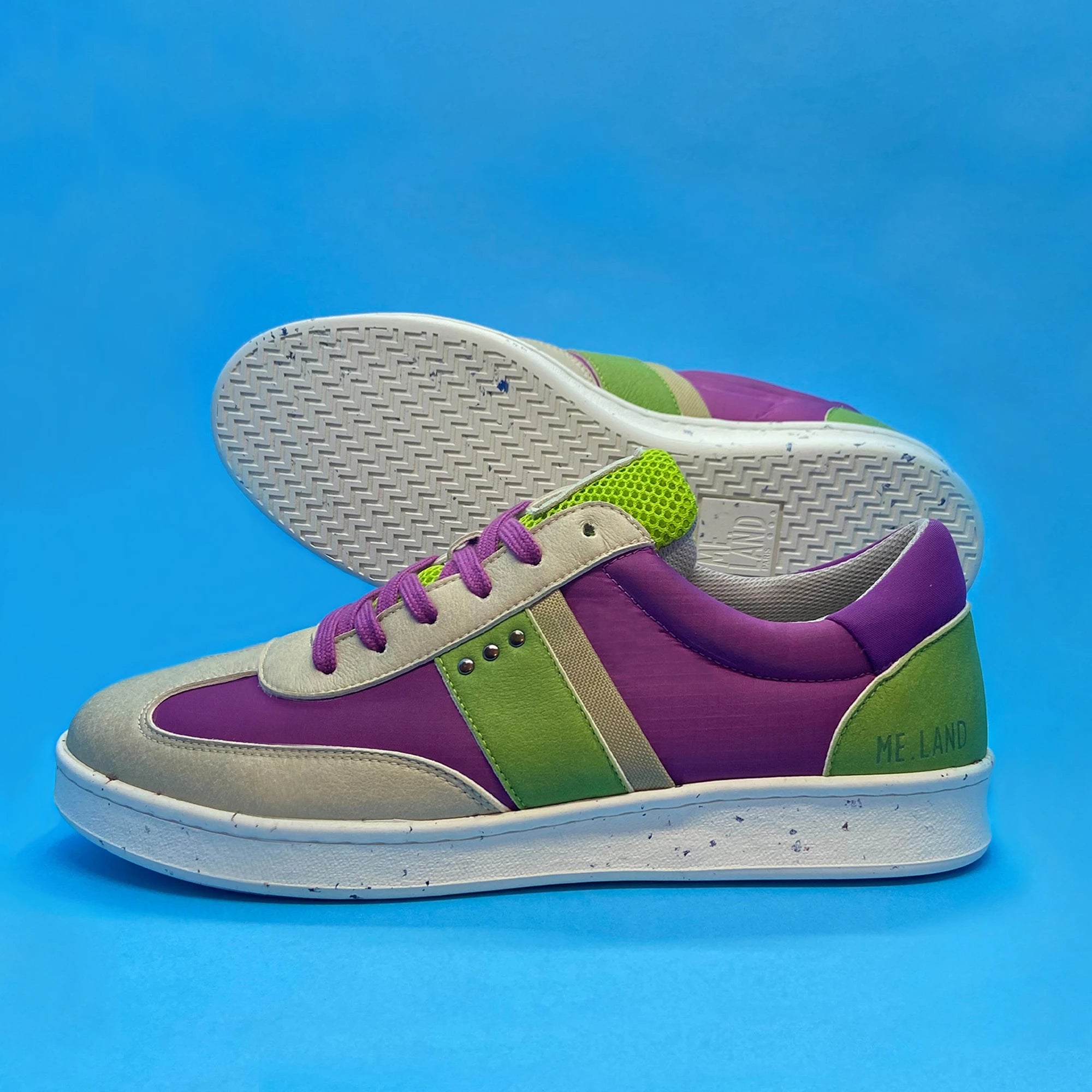 Basket vegan et recyclée Vivace en nylon beige, violet et vert