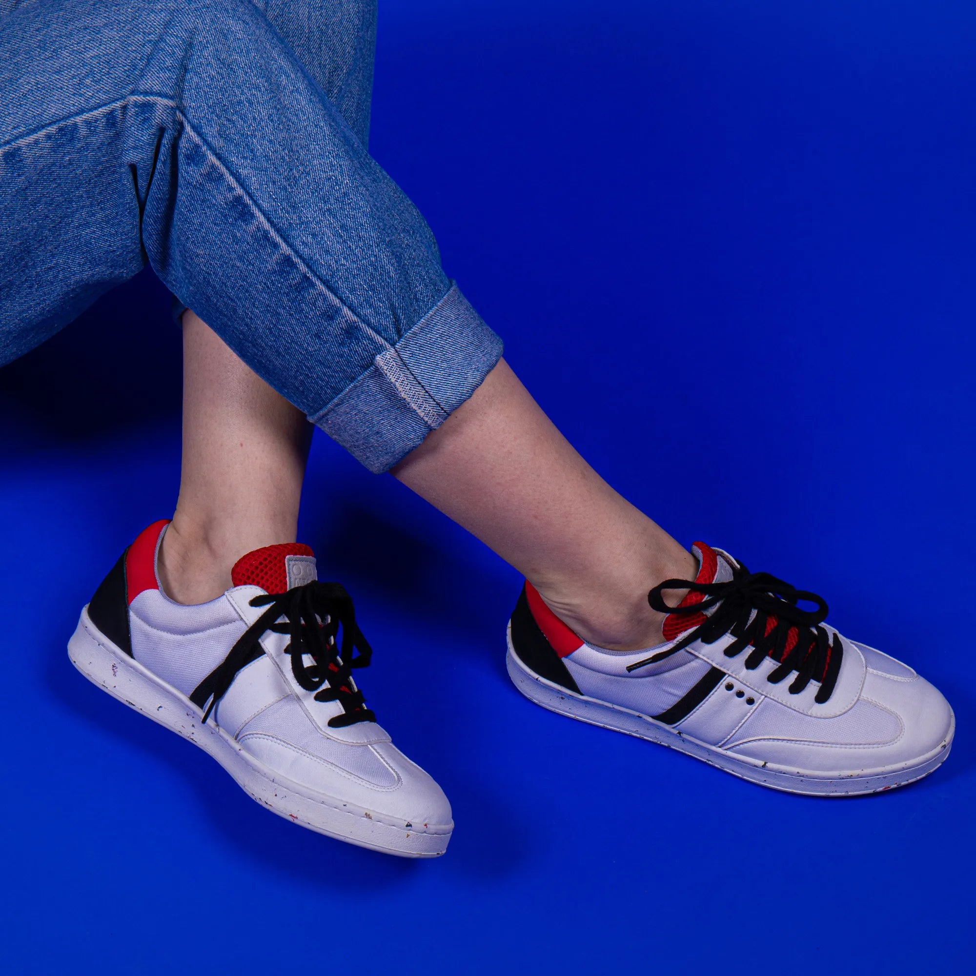 ME.LAND Vivace vegan and recycled sneaker in white, black and red front and back
