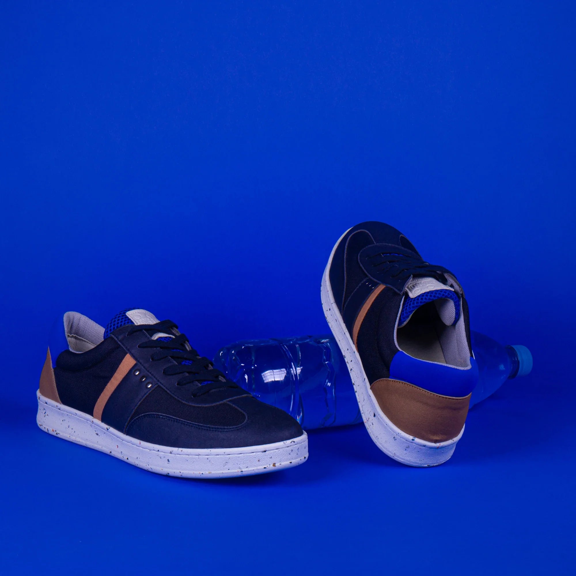 ME.LAND Vivace vegan and recycled sneaker in navy, blue and cognac ladies