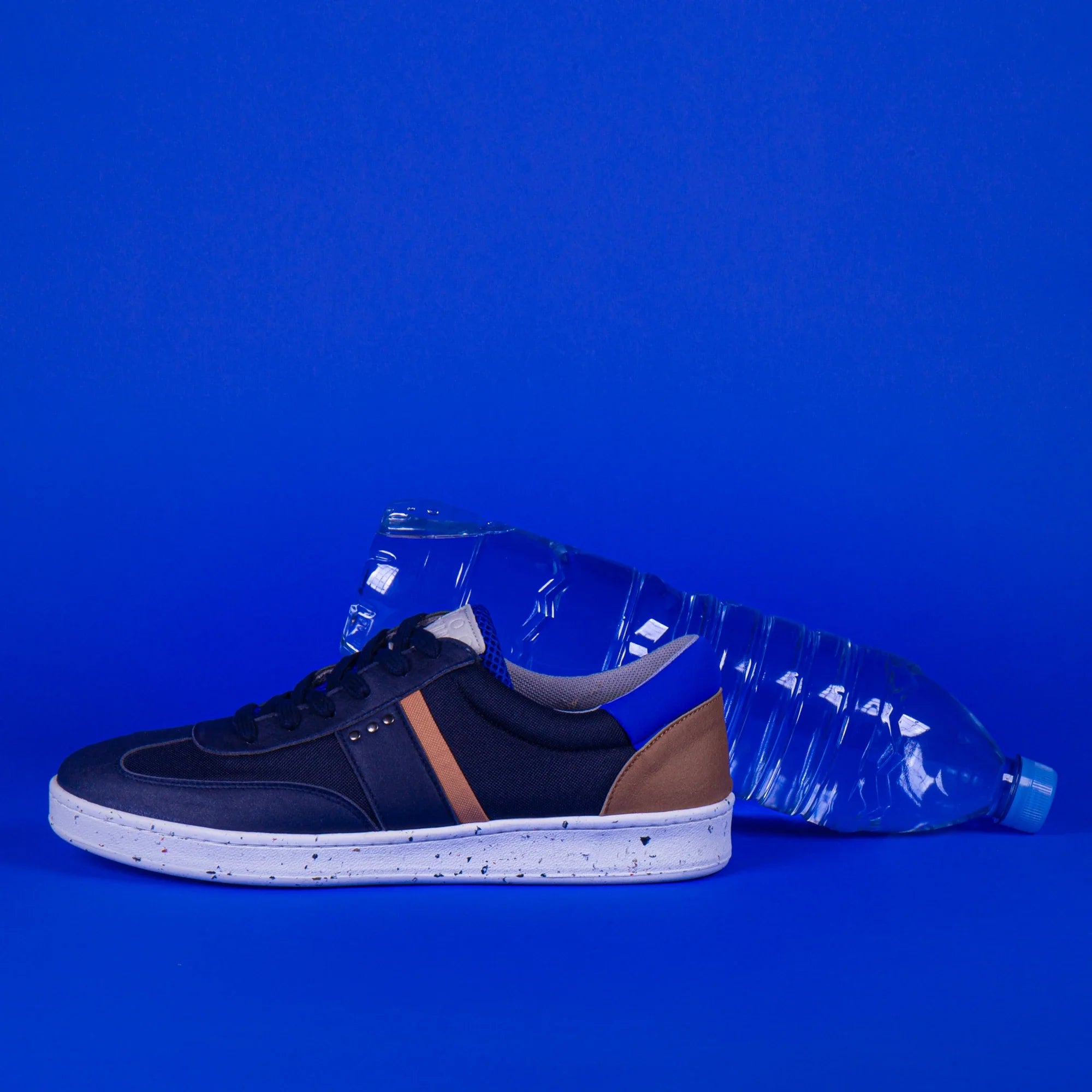 ME.LAND Vivace vegan and recycled sneaker in navy, blue and cognac above