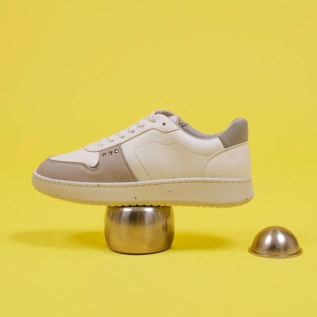 Basket vegan et recyclée Evan en simili blanc