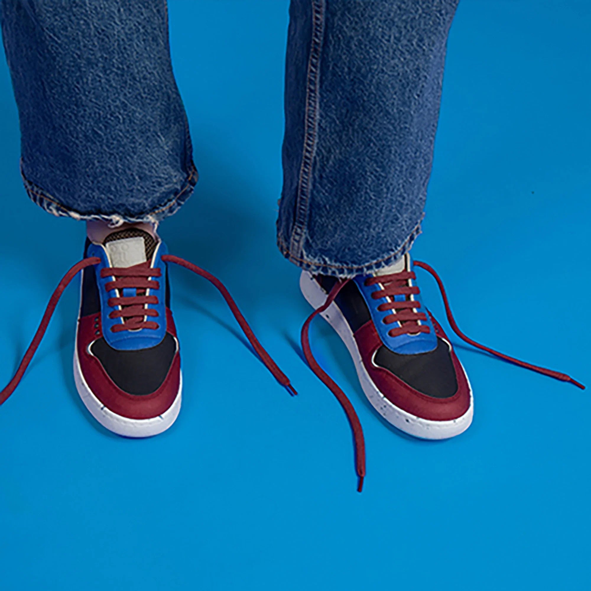 Evan vegan and recycled sneaker in black, bordeaux and blue ✔ ME.LAND