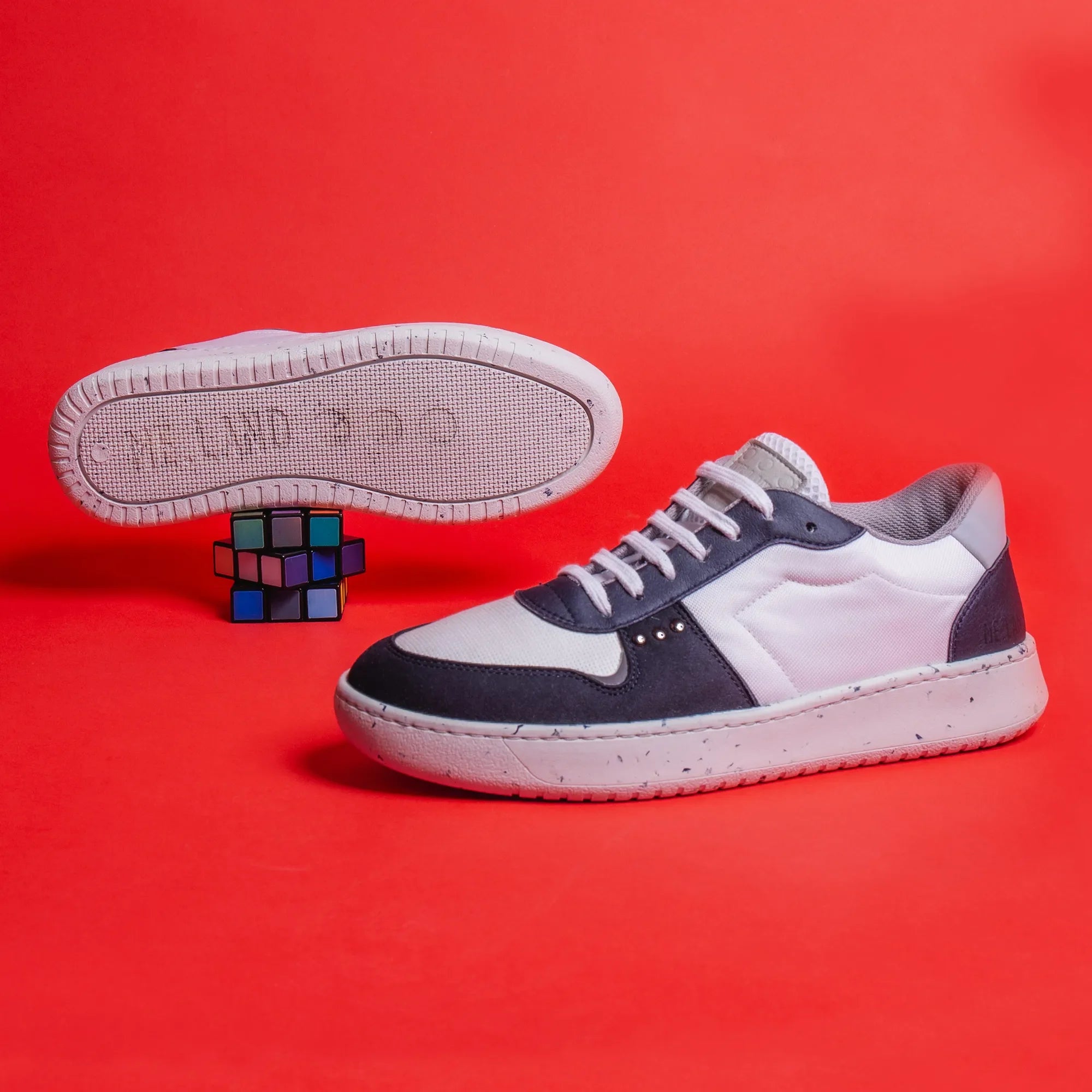 ME.LAND Evan vegan and recycled sneaker in white and navy blue ladies
