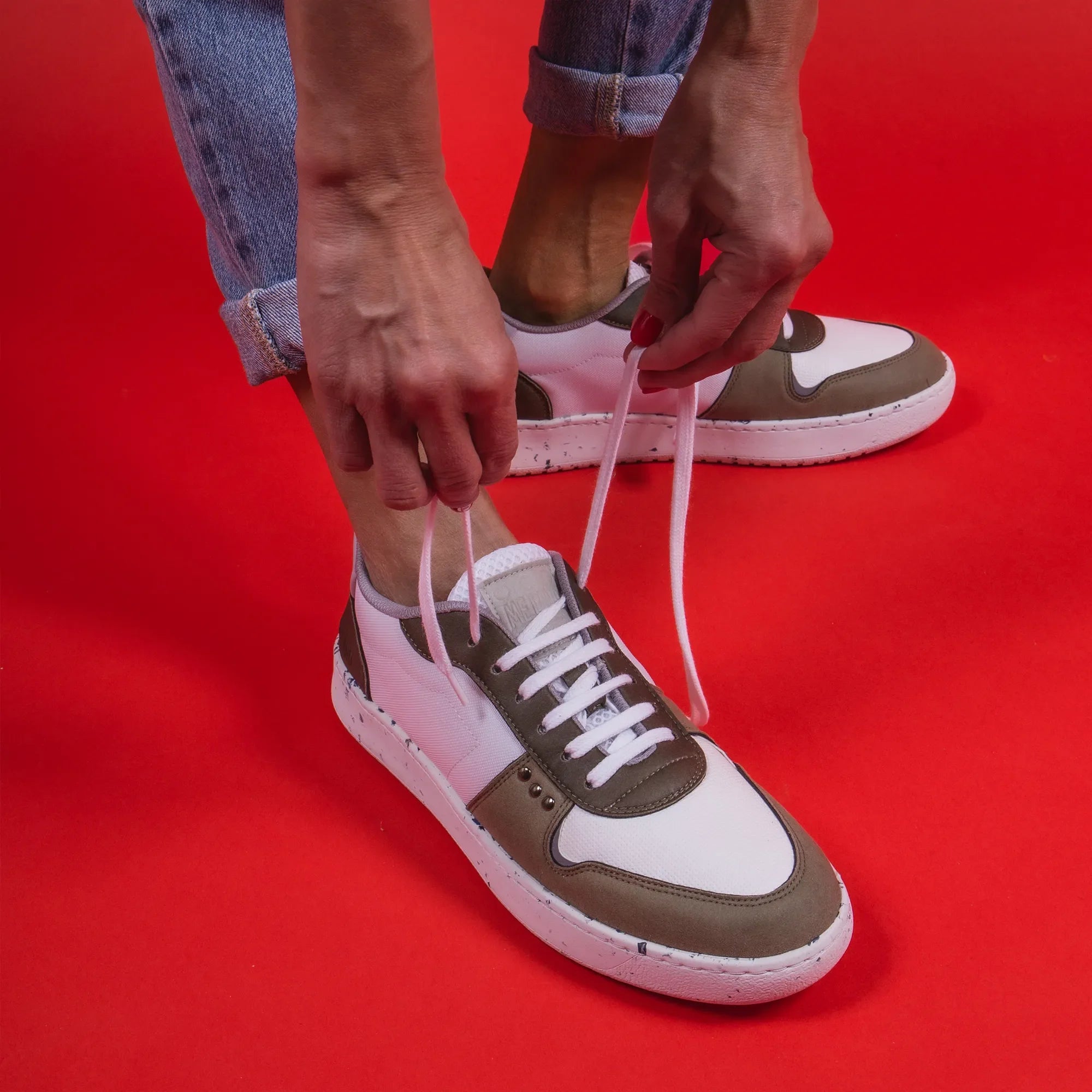 ME.LAND Evan vegan and recycled sneaker in white and khaki sole