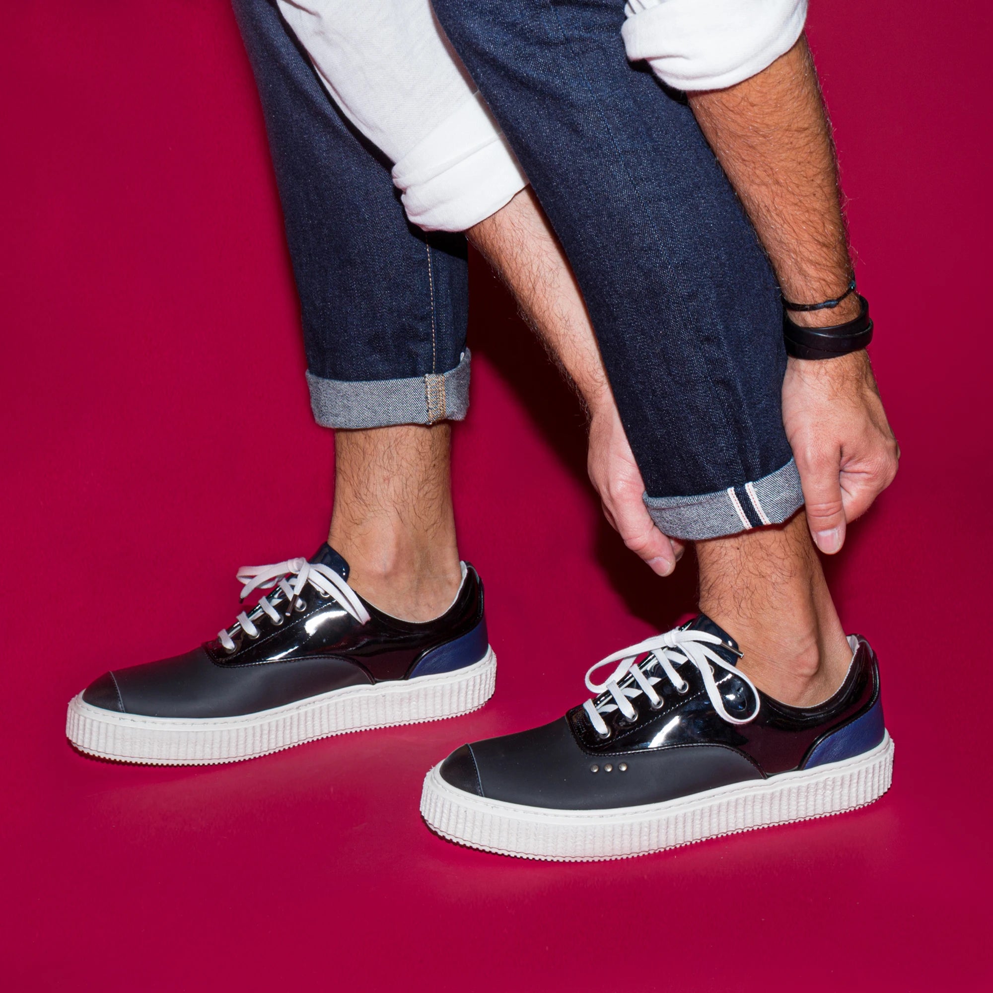 Basket Meaker en cuir noir et bleu