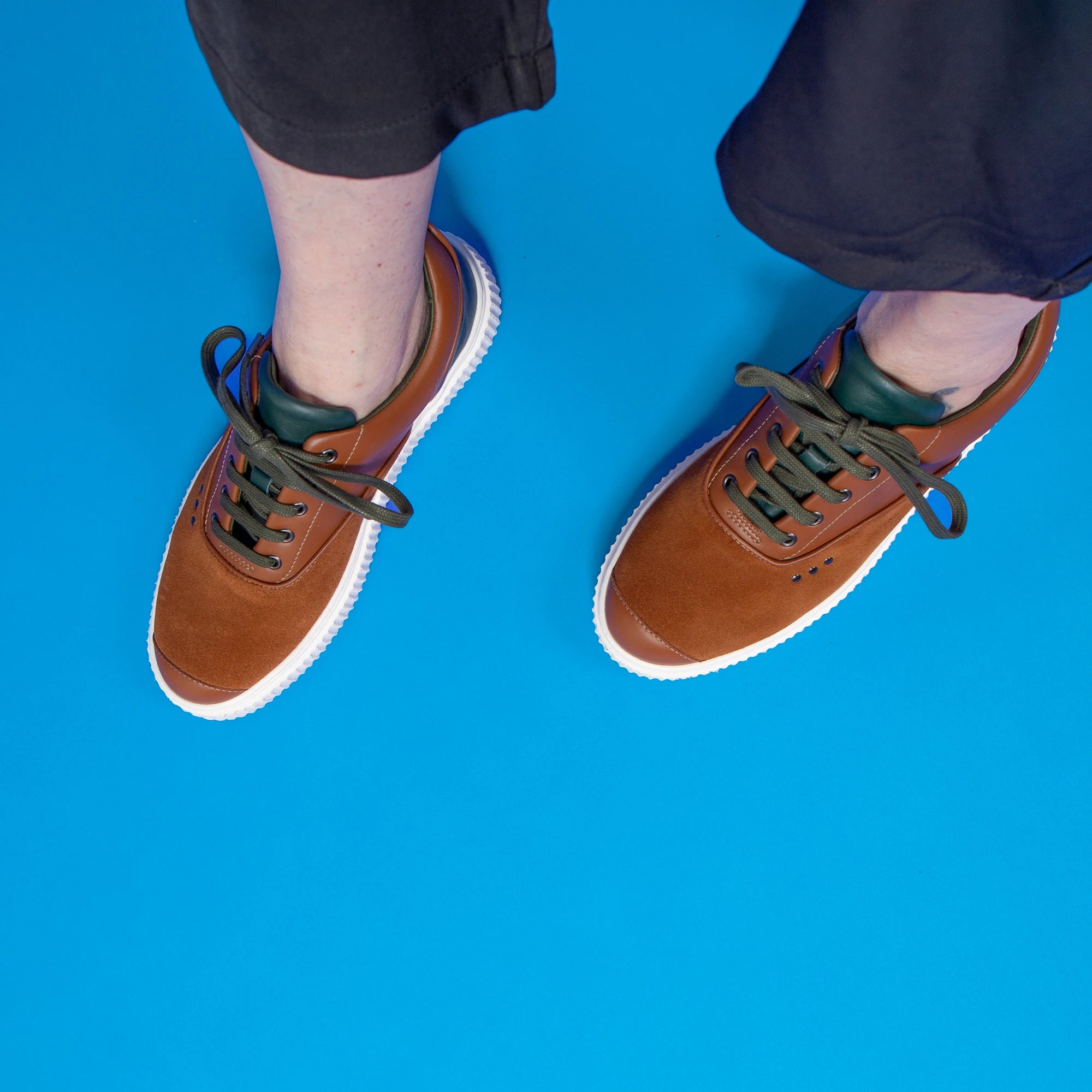 Basket Meaker Urban Hunting en daim cognac et vert