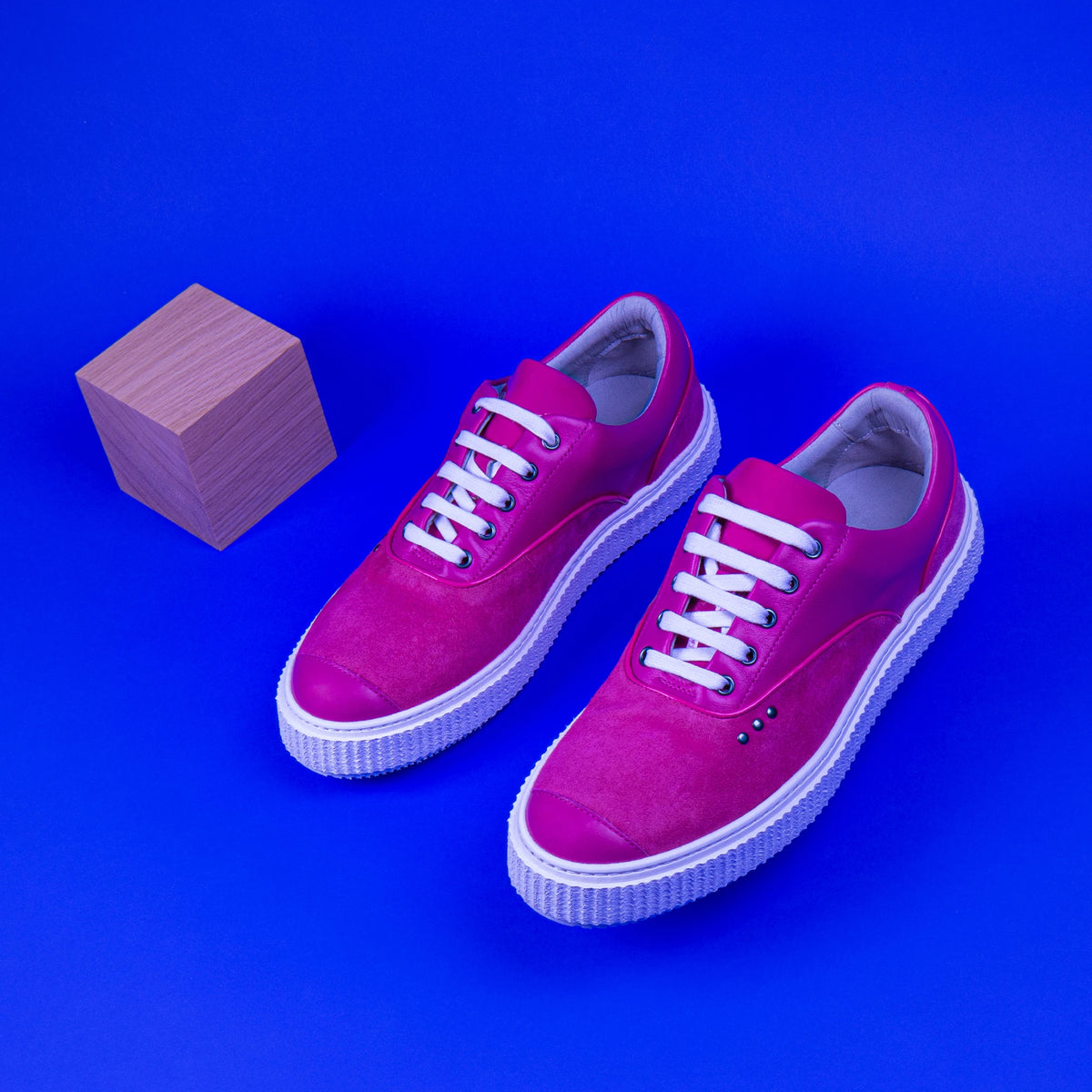 Basket cuir MEAKER en daim rose
