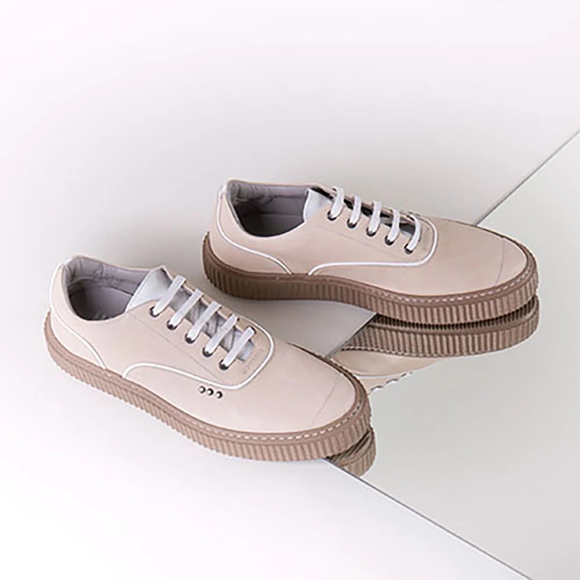 ME.LAND Natural MEAKER sneaker side view