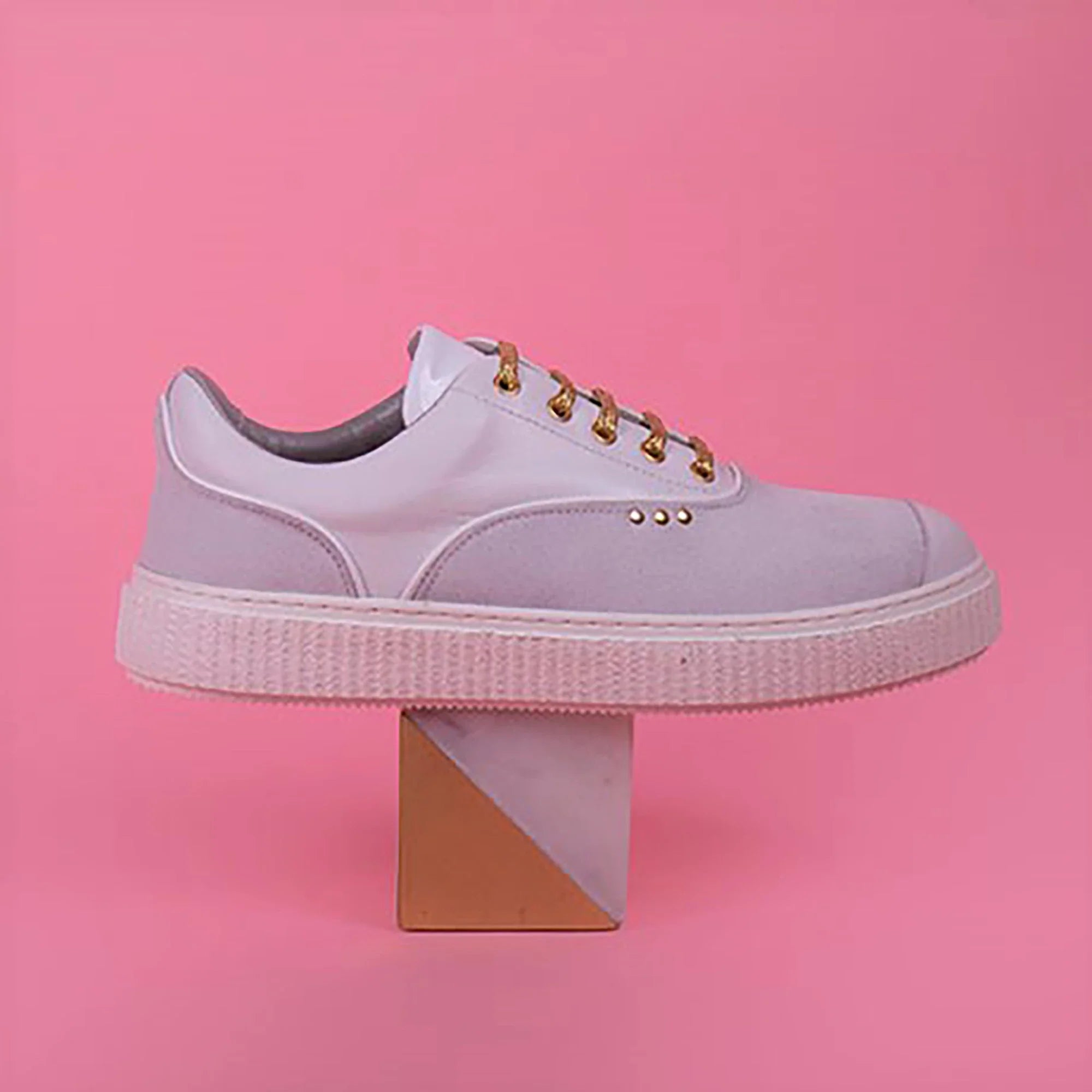 ME.LAND White suede and gold details MEAKER sneaker above