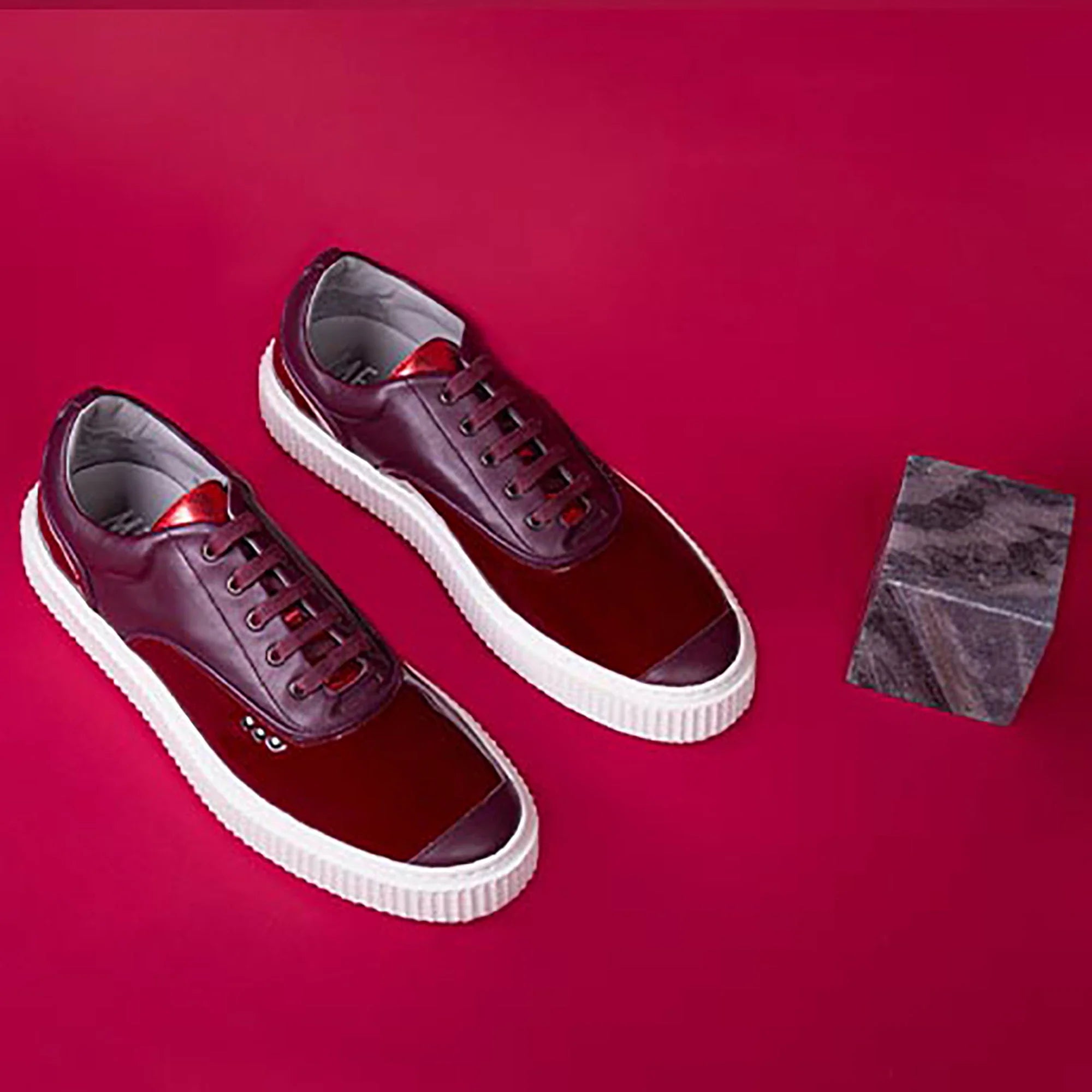 ME.LAND Bordeaux patent MEAKER sneaker front and back