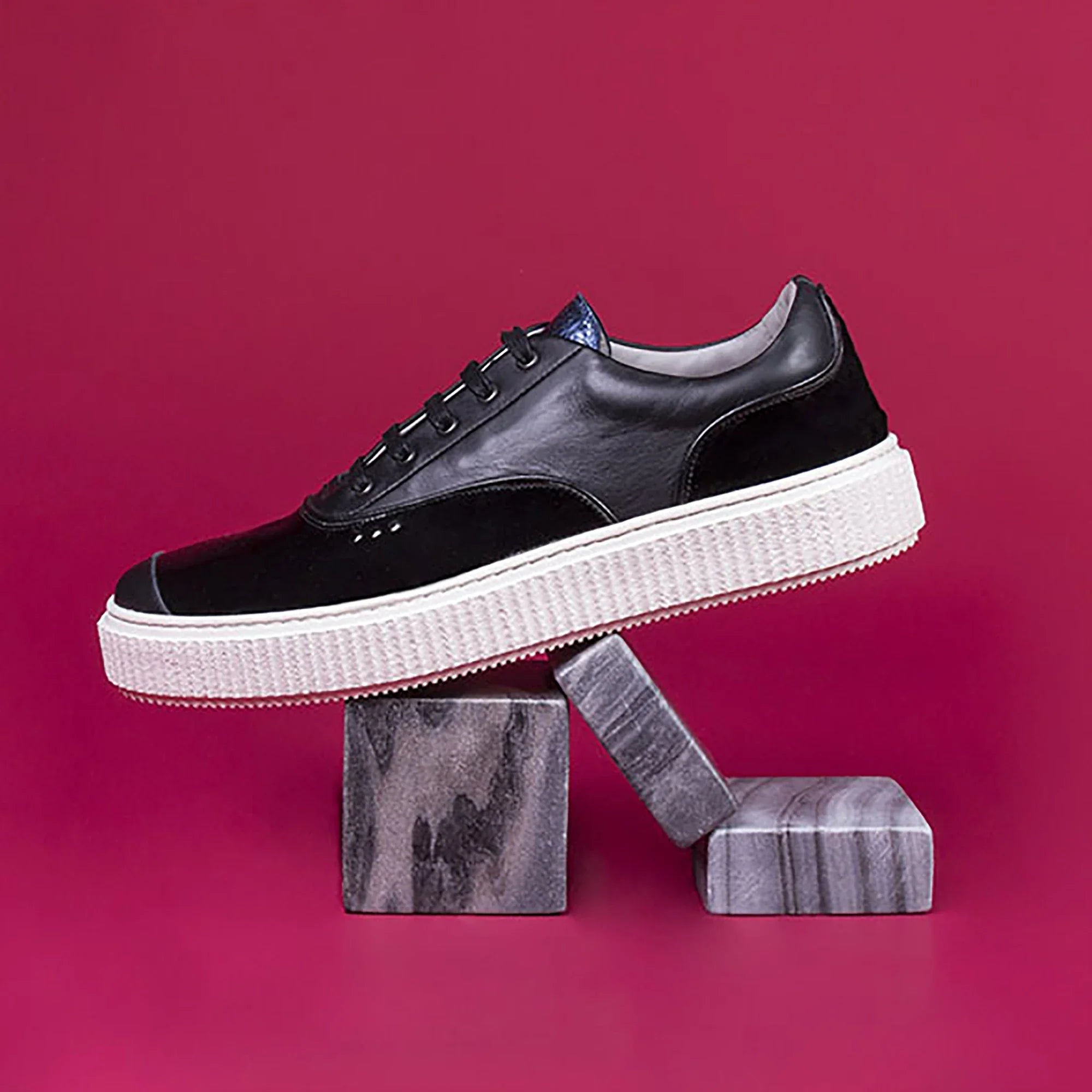 ME.LAND Black patent MEAKER sneaker top