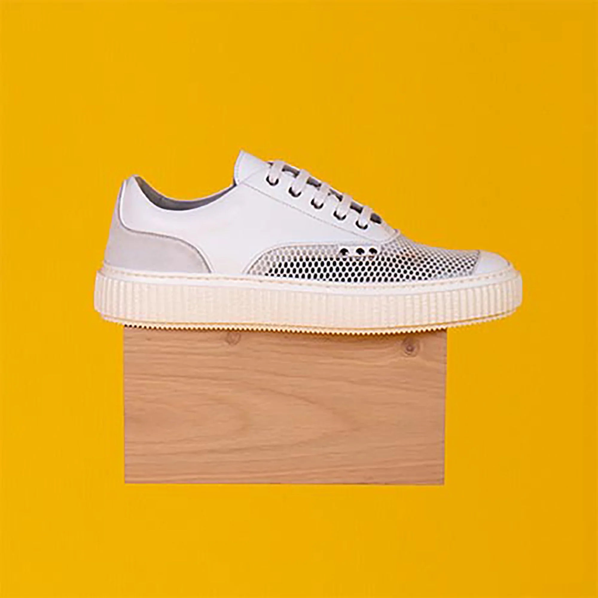ME.LAND White mesh MEAKER sneaker above