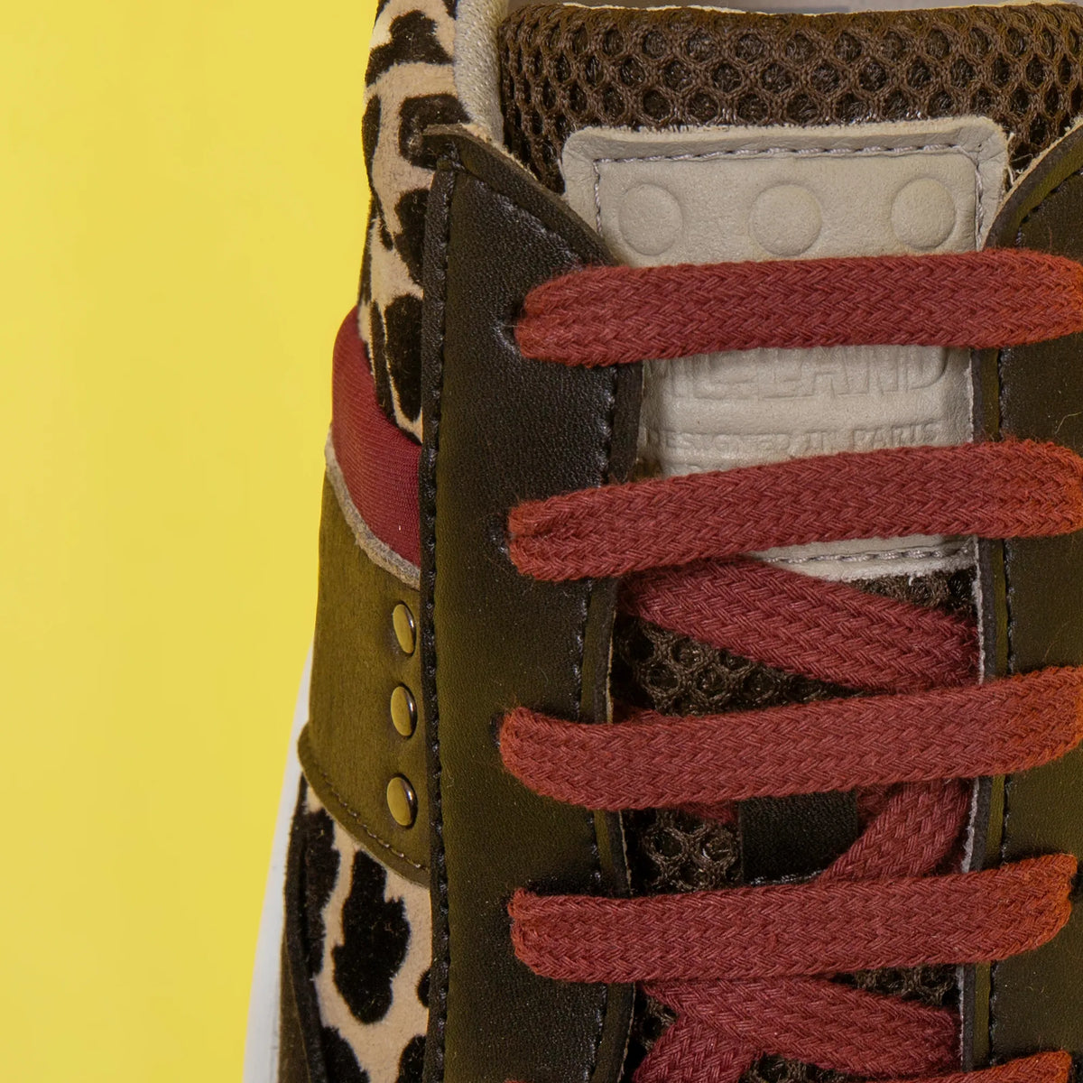 Basket vegan et recyclée Vivace en nylon noir et leopard beige