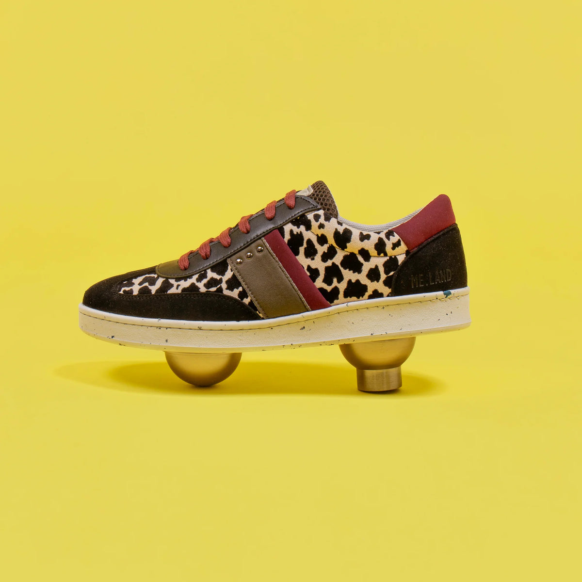 Basket vegan et recyclée Vivace en nylon noir et leopard beige