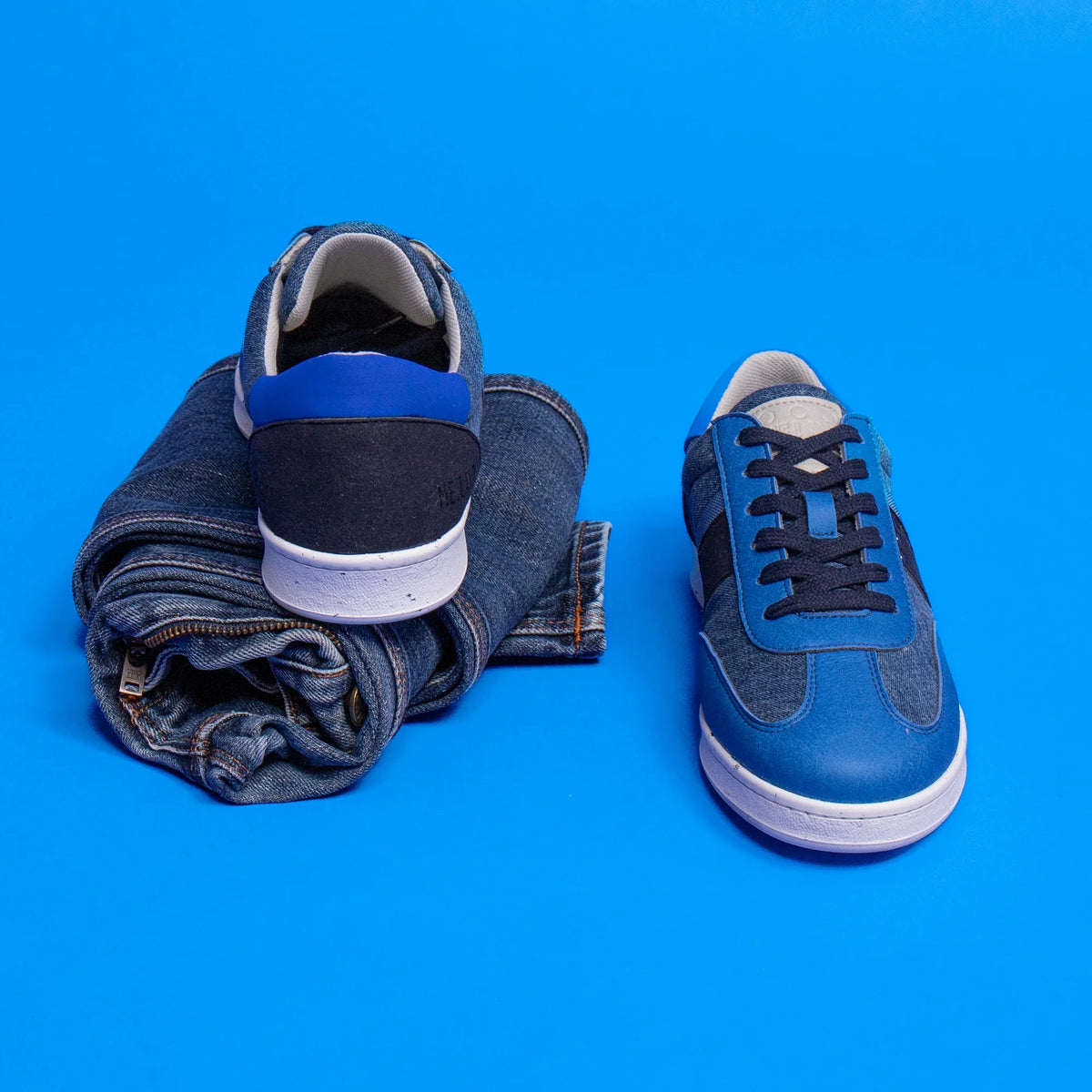 Vivace upcycled denim sneaker ✔ ME.LAND