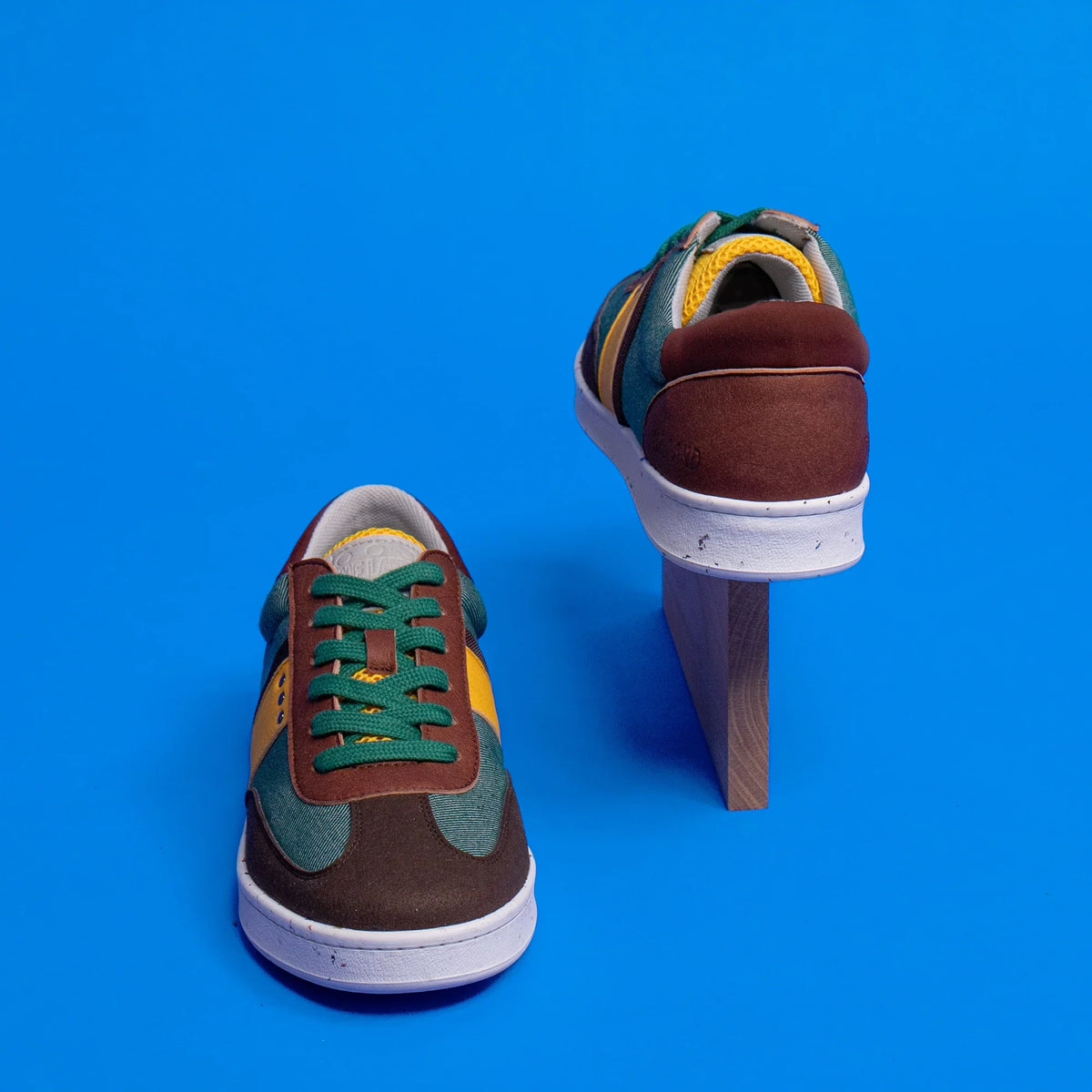 Vivace vegan and recycled sneaker in green, brown and yellow ✔ ME.LAND