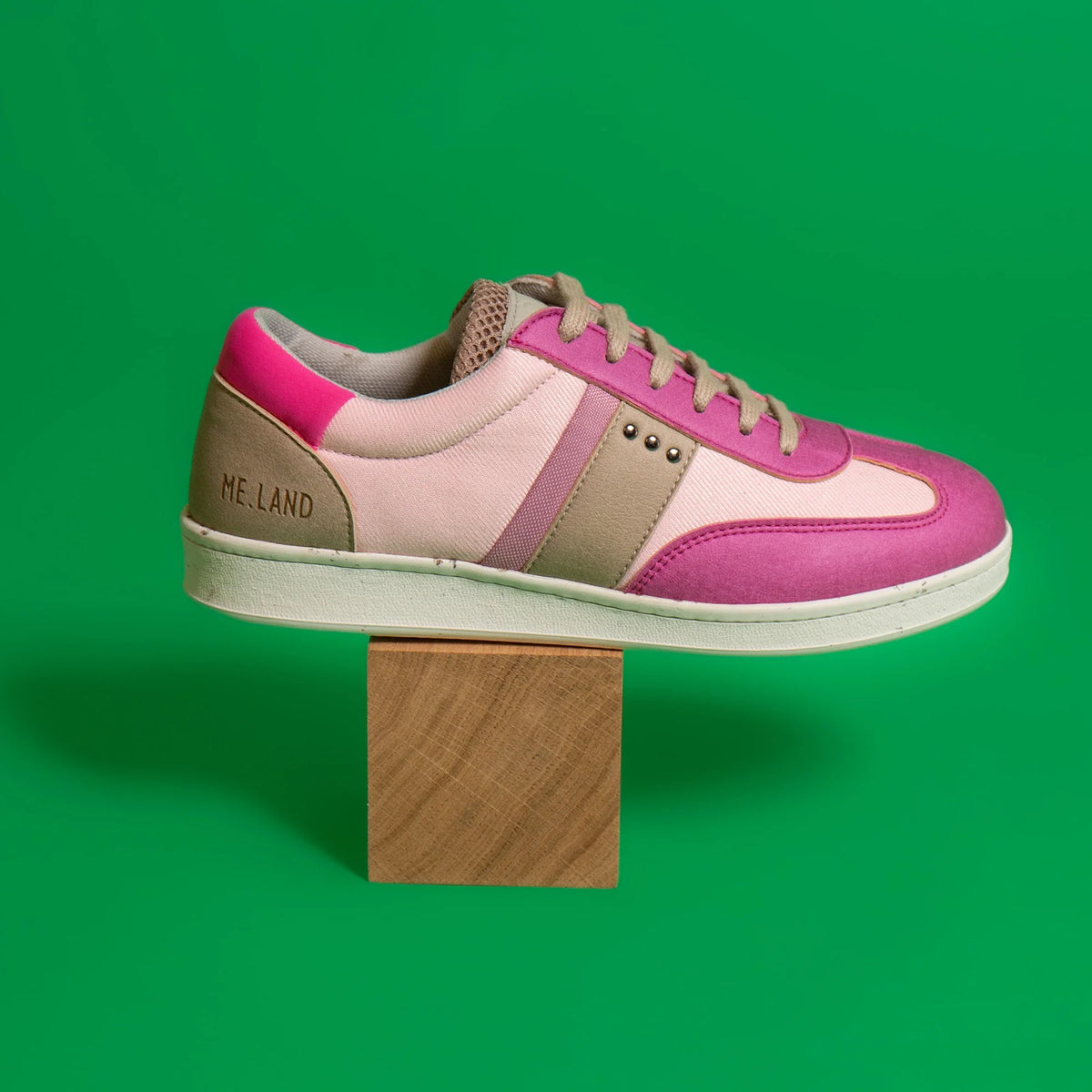 Vivace vegan and recycled sneaker in pink, fushia and beige ✔ ME.LAND