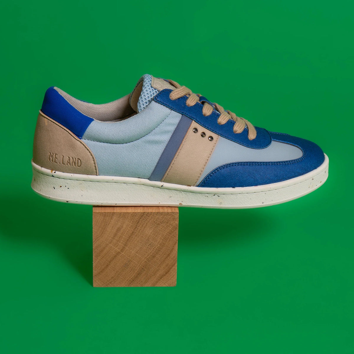 Vivace vegan and recycled sneaker in blue and beige ✔ ME.LAND
