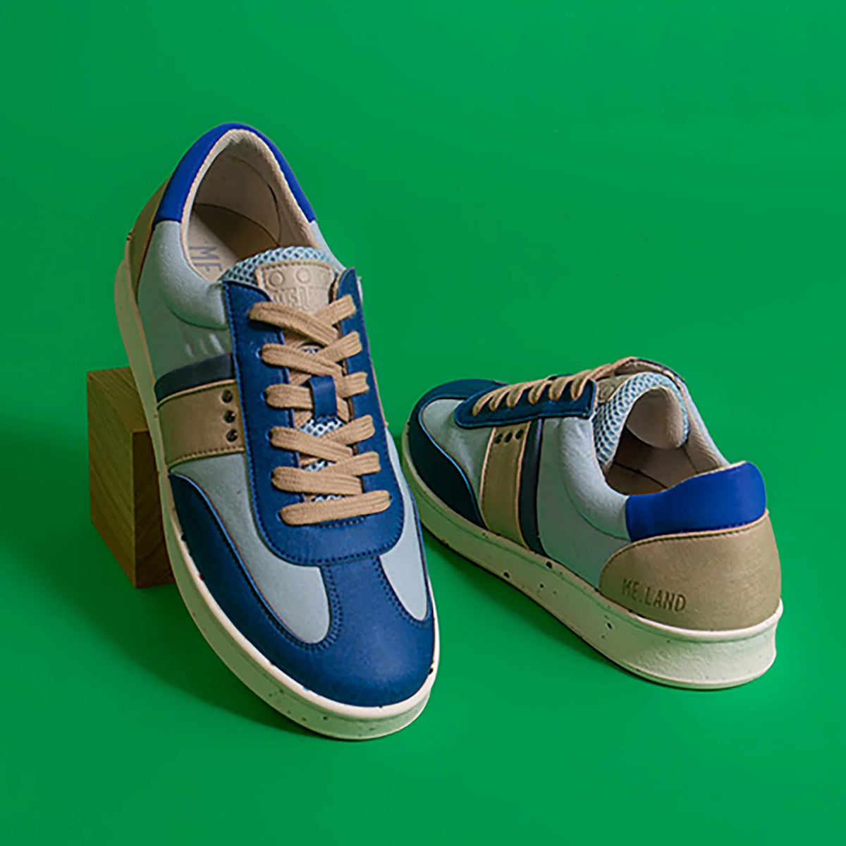 Vivace vegan and recycled sneaker in blue and beige ✔ ME.LAND
