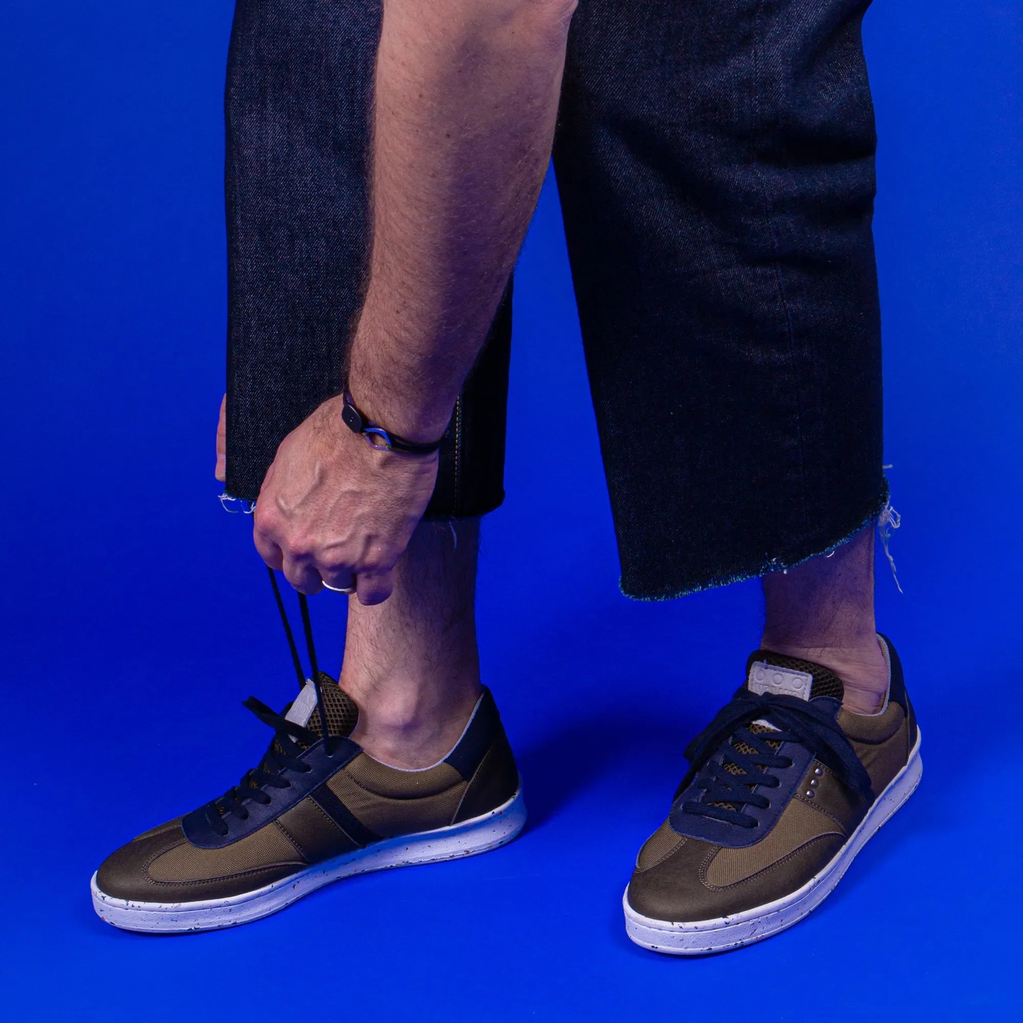 ME.LAND Vivace vegan and recycled sneaker in khaki and navy front and back