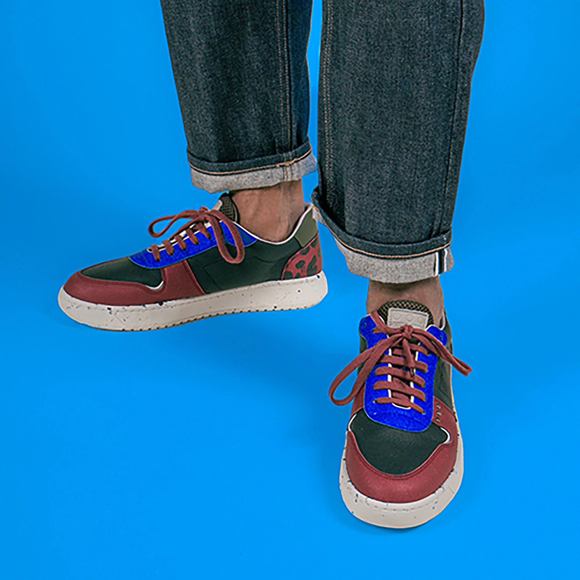 Evan vegan and recycled sneaker in black, bordeaux and blue ✔ ME.LAND